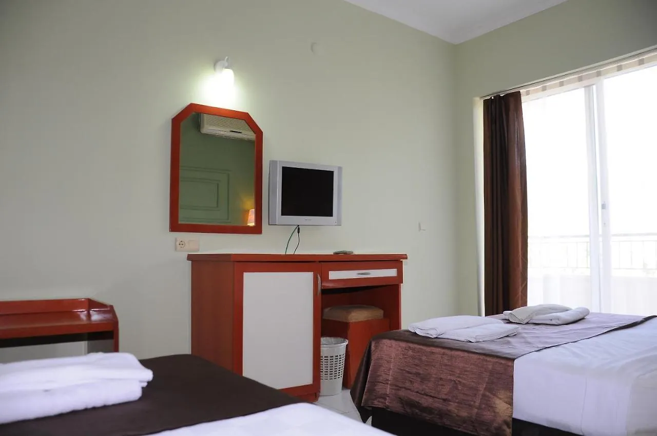 Hotel Pigale Beach Resort Kusadası